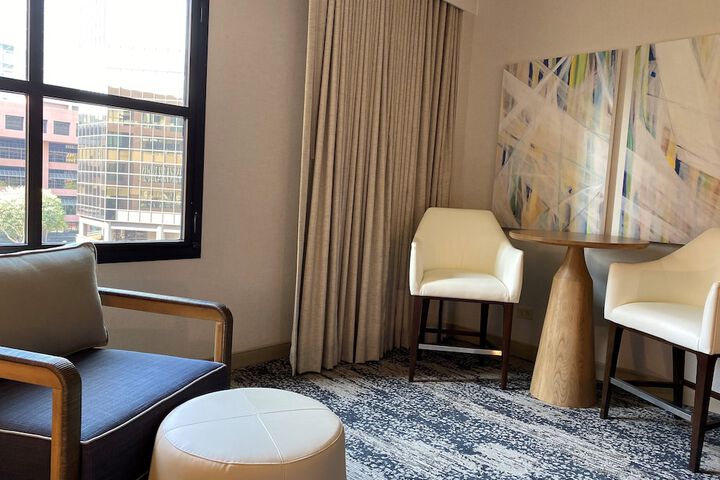 Room 53 of 110