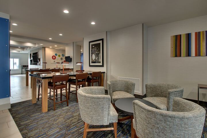 Hotel 4 of 49