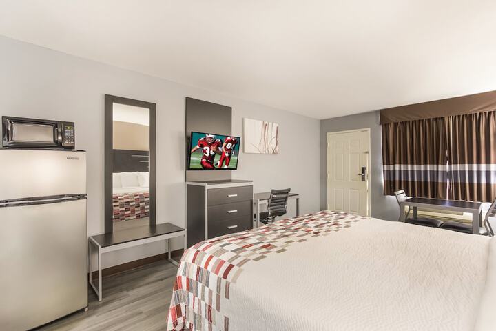 Red Roof Inn & Suites Athens AL