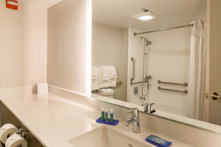 Room 35 of 50