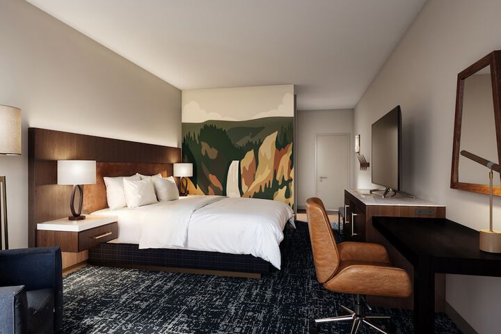 Gray Wolf Inn & Suites
