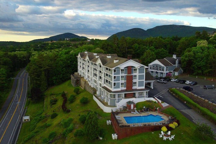 Hotel 2 of 103