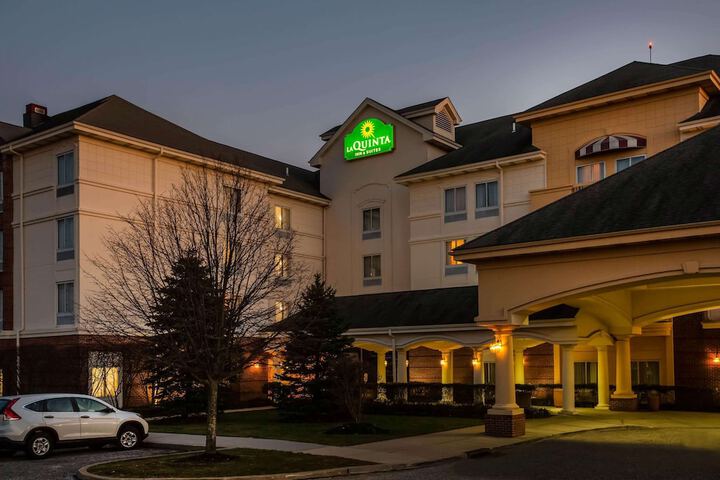 Hotel 2 of 39