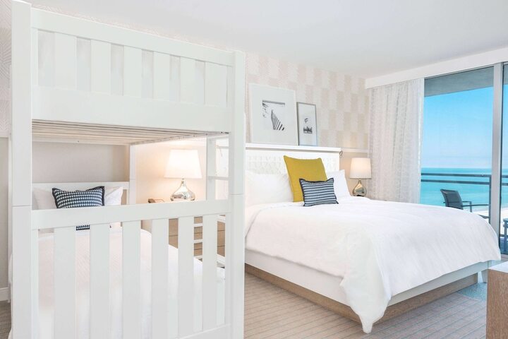 Room 33 of 123