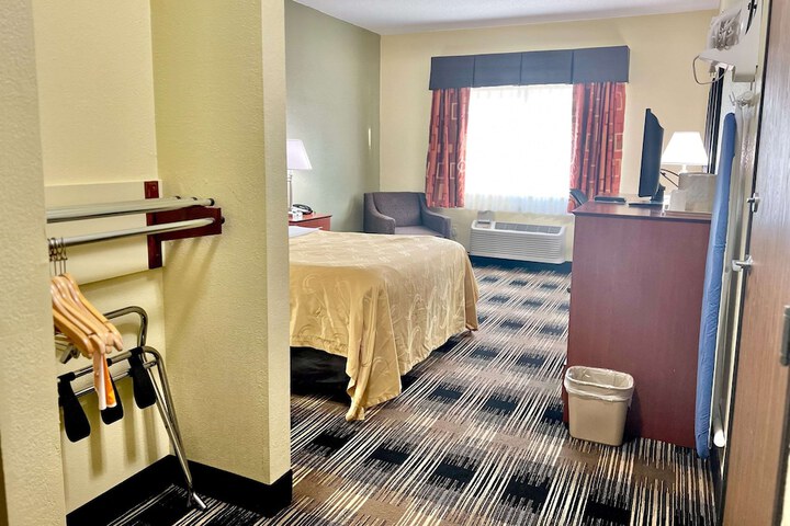Room 26 of 72