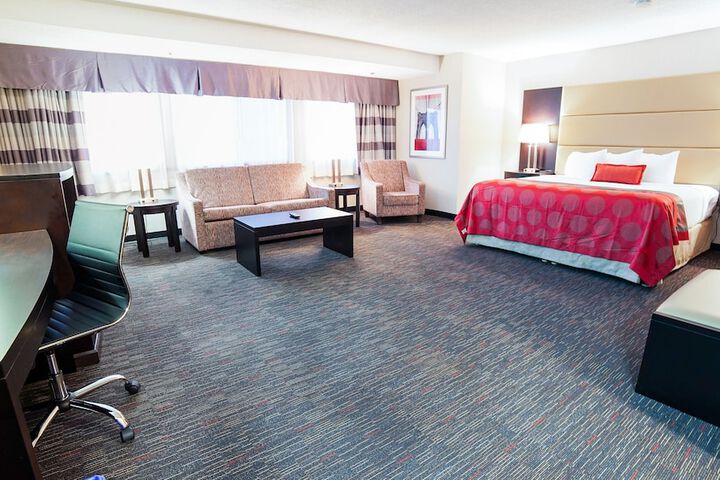 Ramada Plaza by Wyndham Regina Downtown