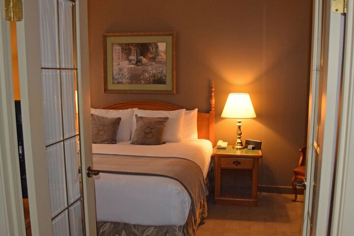 Room 22 of 37