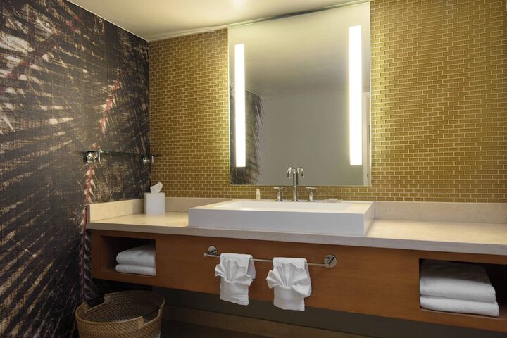 Renaissance Palm Springs Hotel