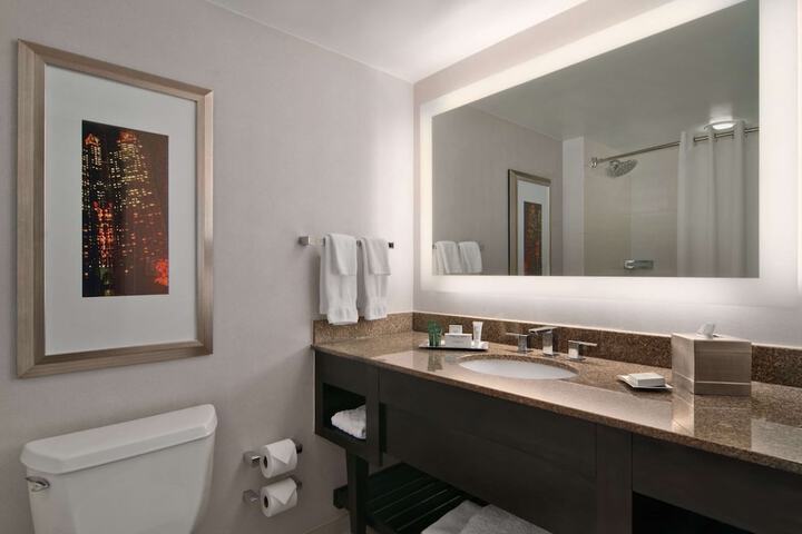 Room 10 of 92
