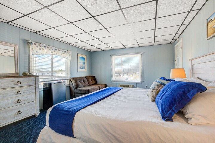 Surf City Hotel