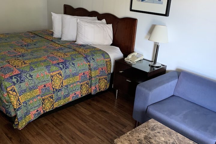 Room 48 of 71