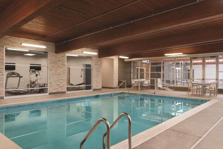 Country Inn & Suites by Radisson Ft. Atkinson, WI