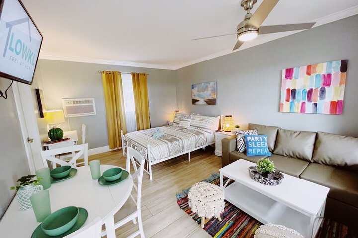 Room 35 of 47