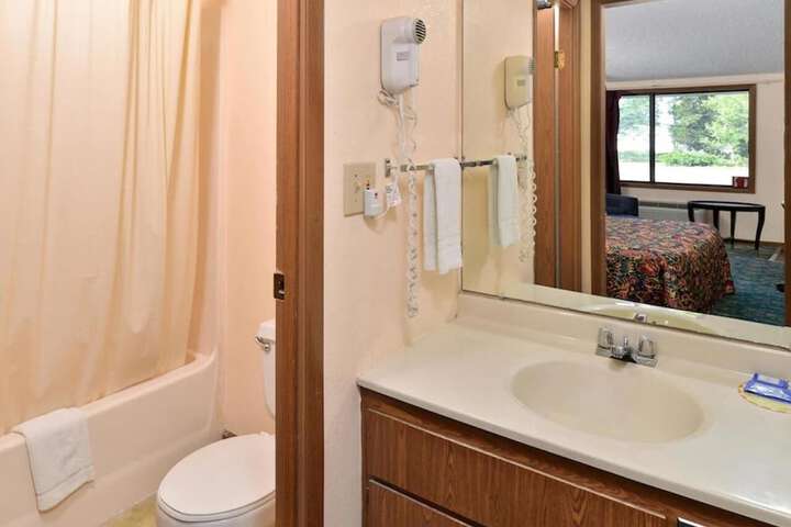 Room 18 of 26