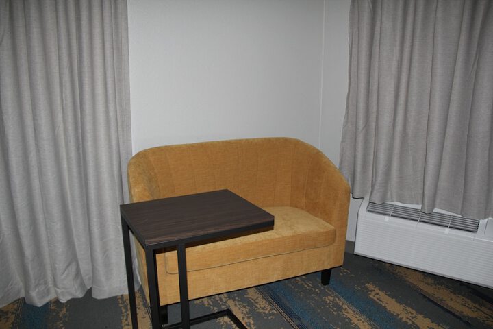 Room 42 of 97