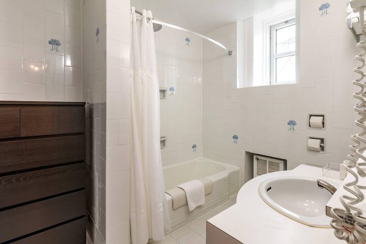 The Fort Garry Hotel Spa and Conference Centre, an Ascend Collection Hotel
