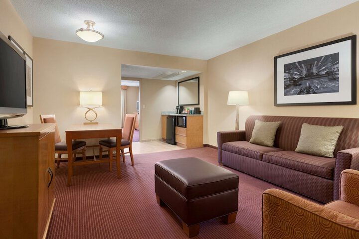 Room 43 of 72