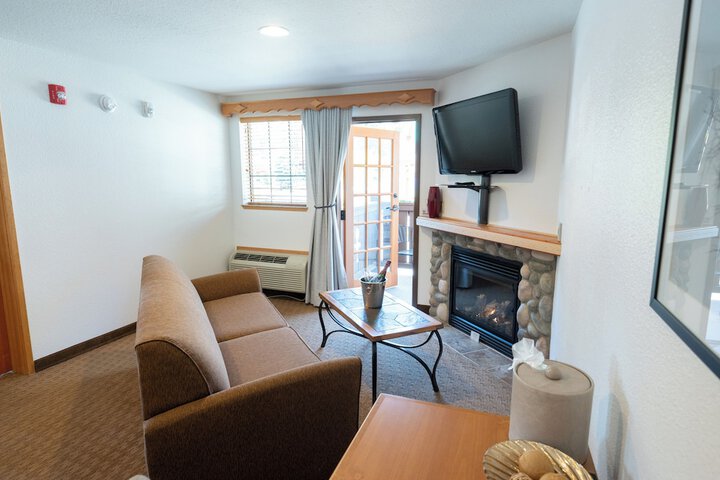 Icicle Village Resort
