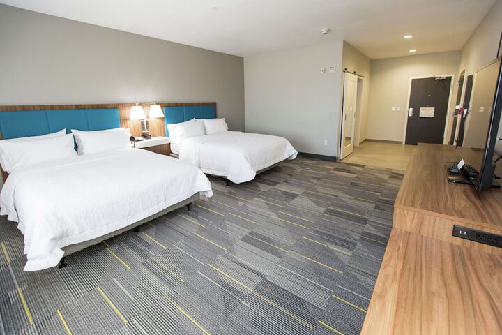 Room 32 of 59
