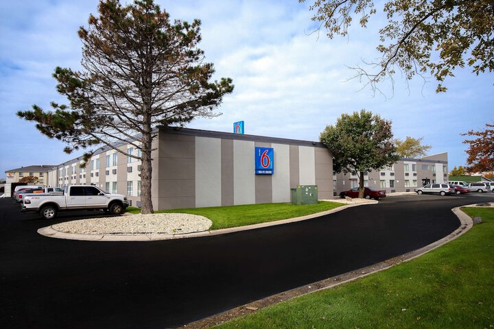 Hotel 4 of 27