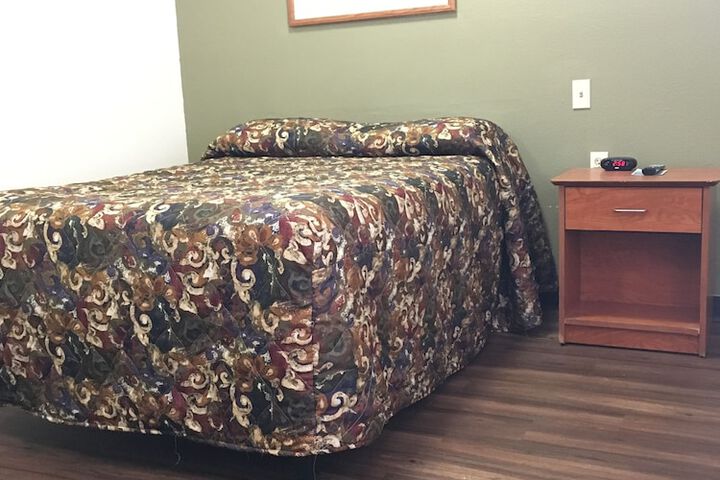 Room 43 of 48