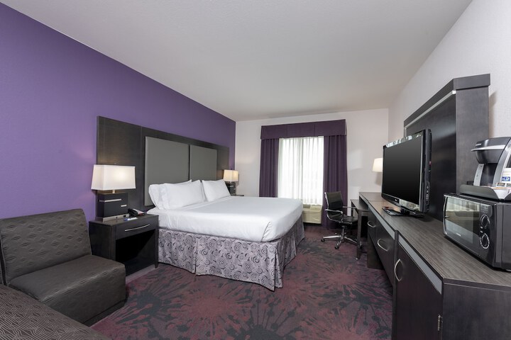 Room 30 of 52