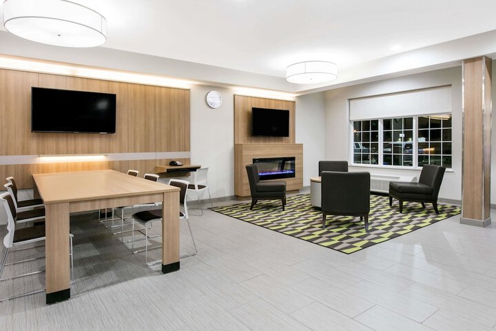 Hotel Interior 10 of 37