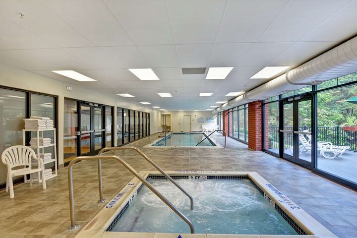 Pool 4 of 37
