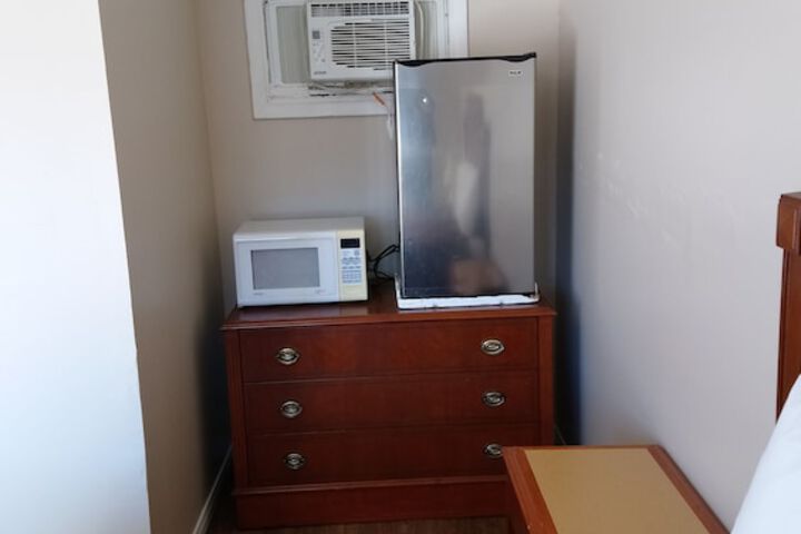 Room 6 of 57
