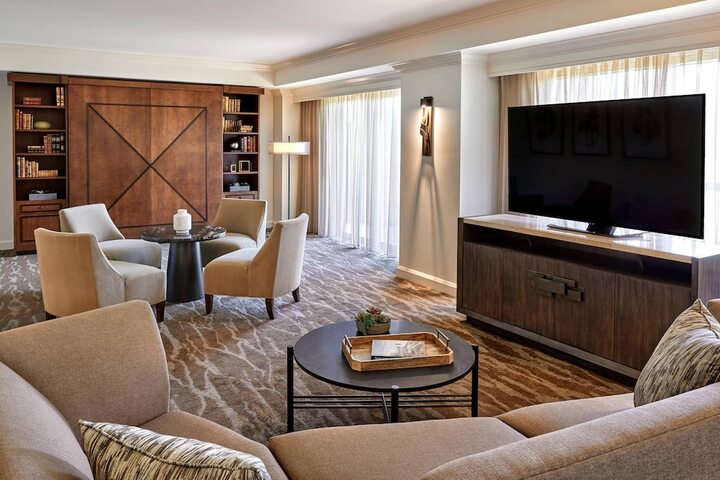 Hotel Interior 106 of 275