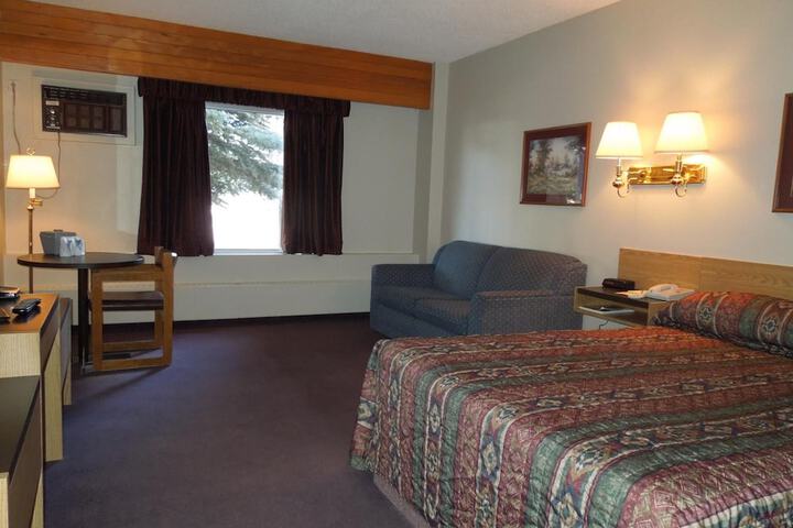 Room 27 of 56