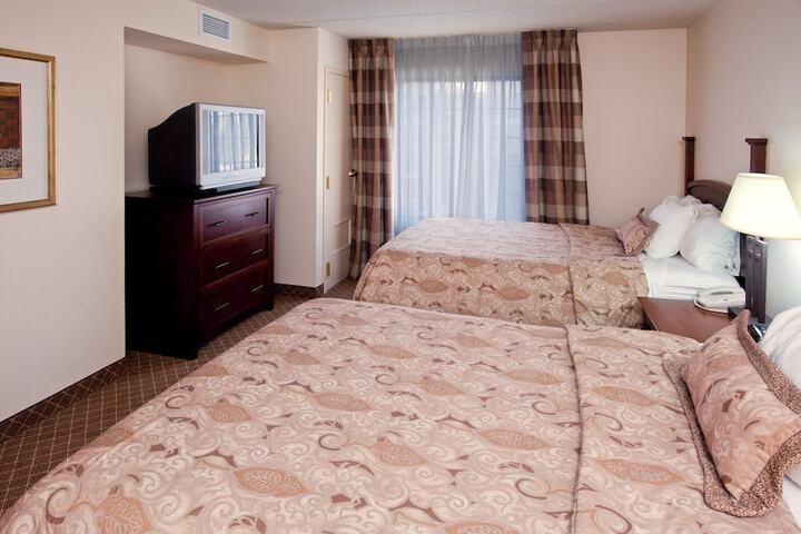 Staybridge Suites Indianapolis-Airport by IHG