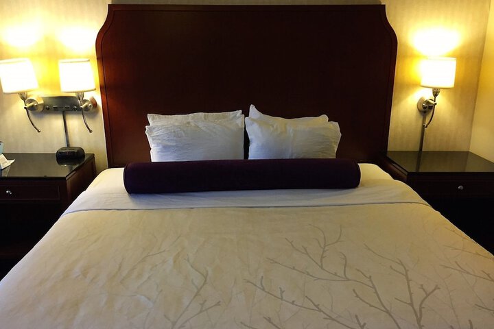 Room 28 of 53
