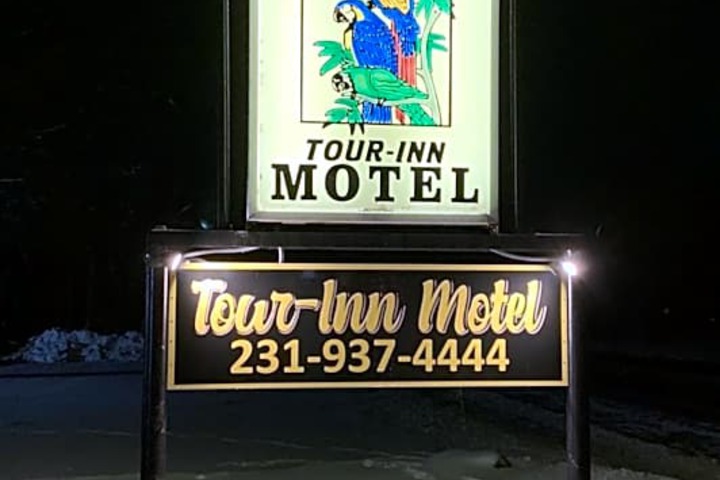 Tour Inn Motel