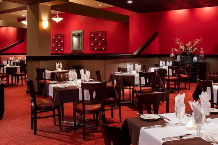 Dining 82 of 109