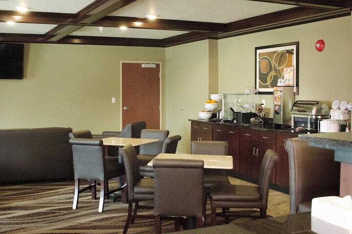 Cobblestone Inn & Suites – Soda Springs
