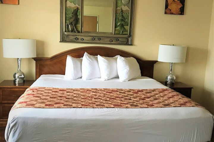 Ramada by Wyndham Anchorage