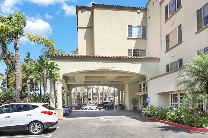 Hotel 4 of 41