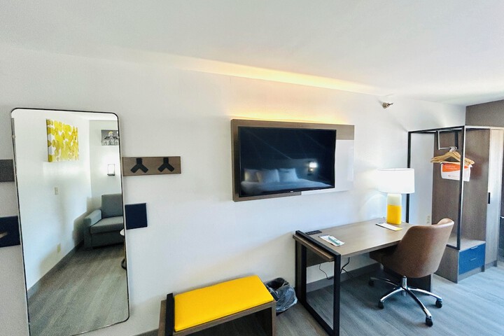 Room 20 of 44
