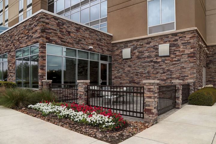 Hyatt Place San Antonio–North / Stone Oak