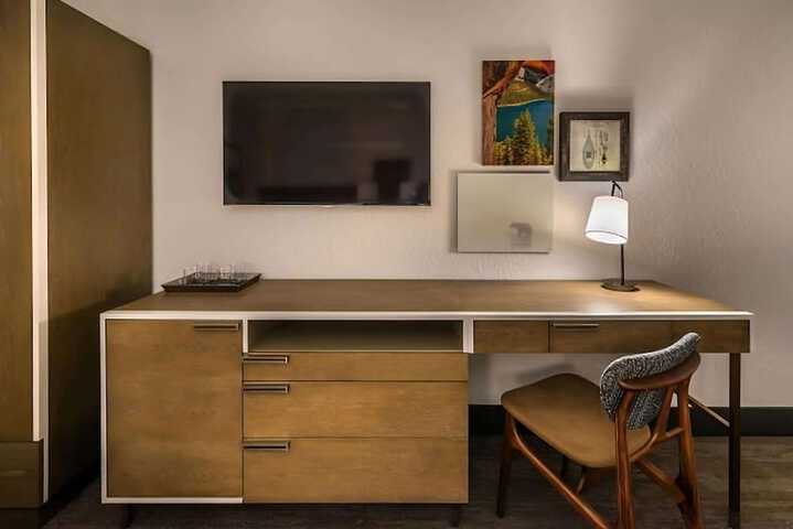 Hotel Becket BW Signature Collection