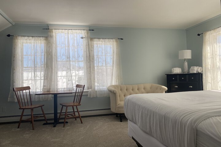Room 126 of 294