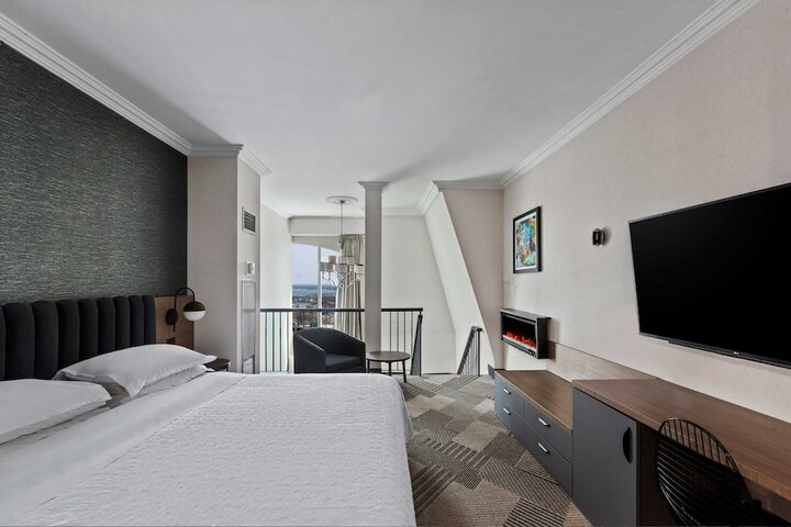 Room 56 of 183