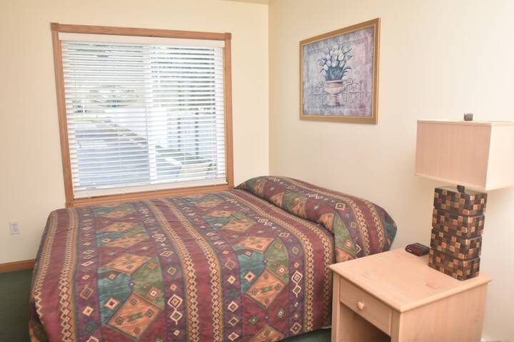 Room 4 of 15