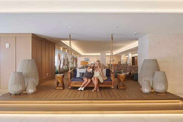 Hotel Interior 21 of 164