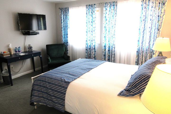 Room 27 of 59