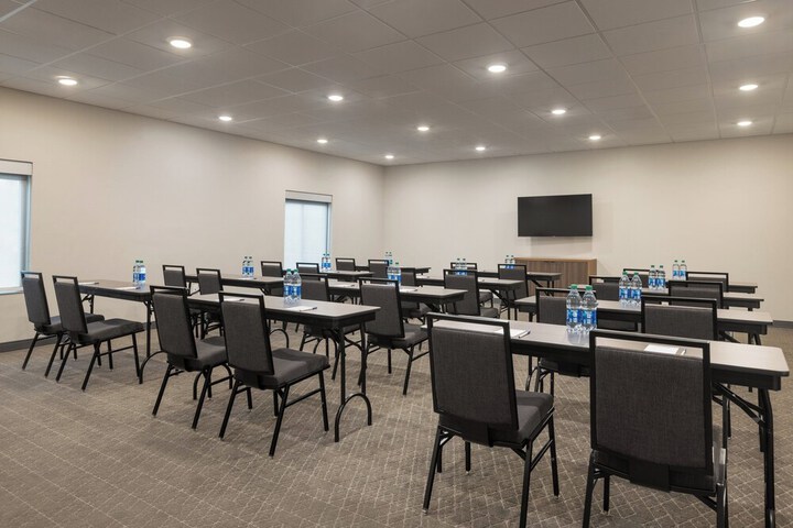 avid hotel North Platte by IHG