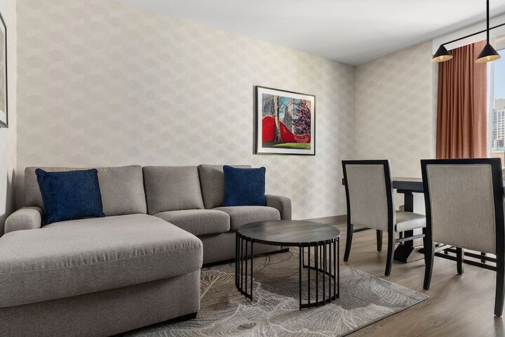 Room 15 of 37