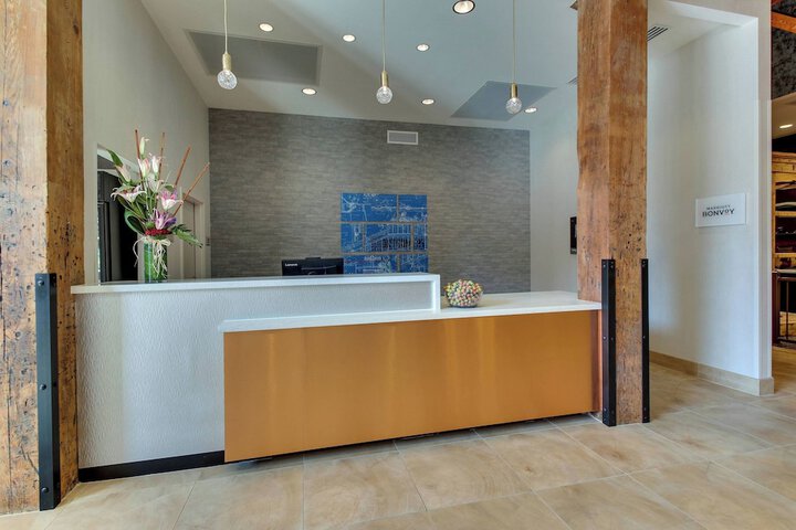 Hotel Interior 9 of 32