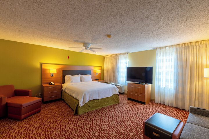 Candlewood Suites Bedford Fort Worth by IHG